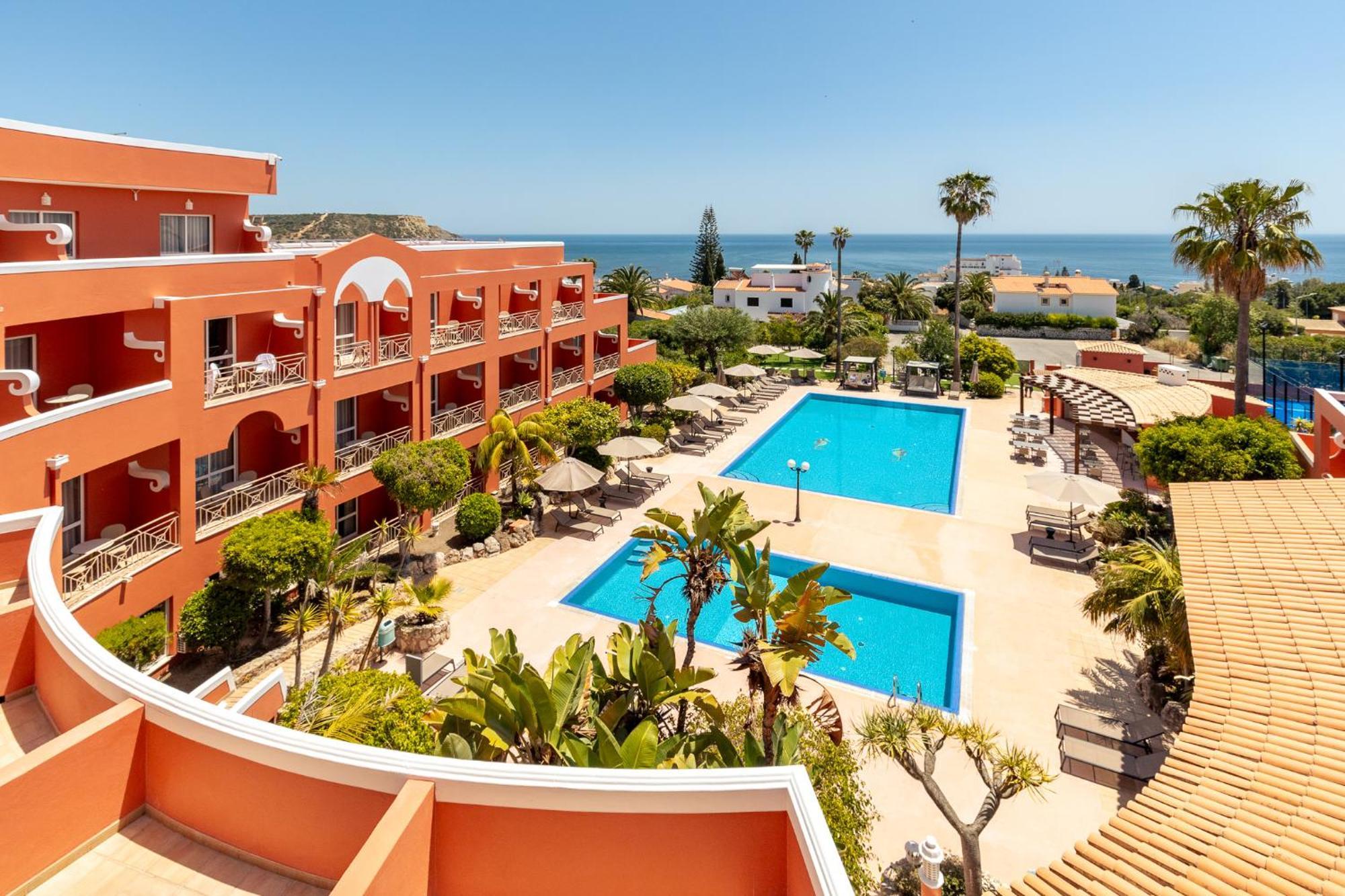 Belavista Da Luz - Wellness & Lifestyle Hotel ภายนอก รูปภาพ